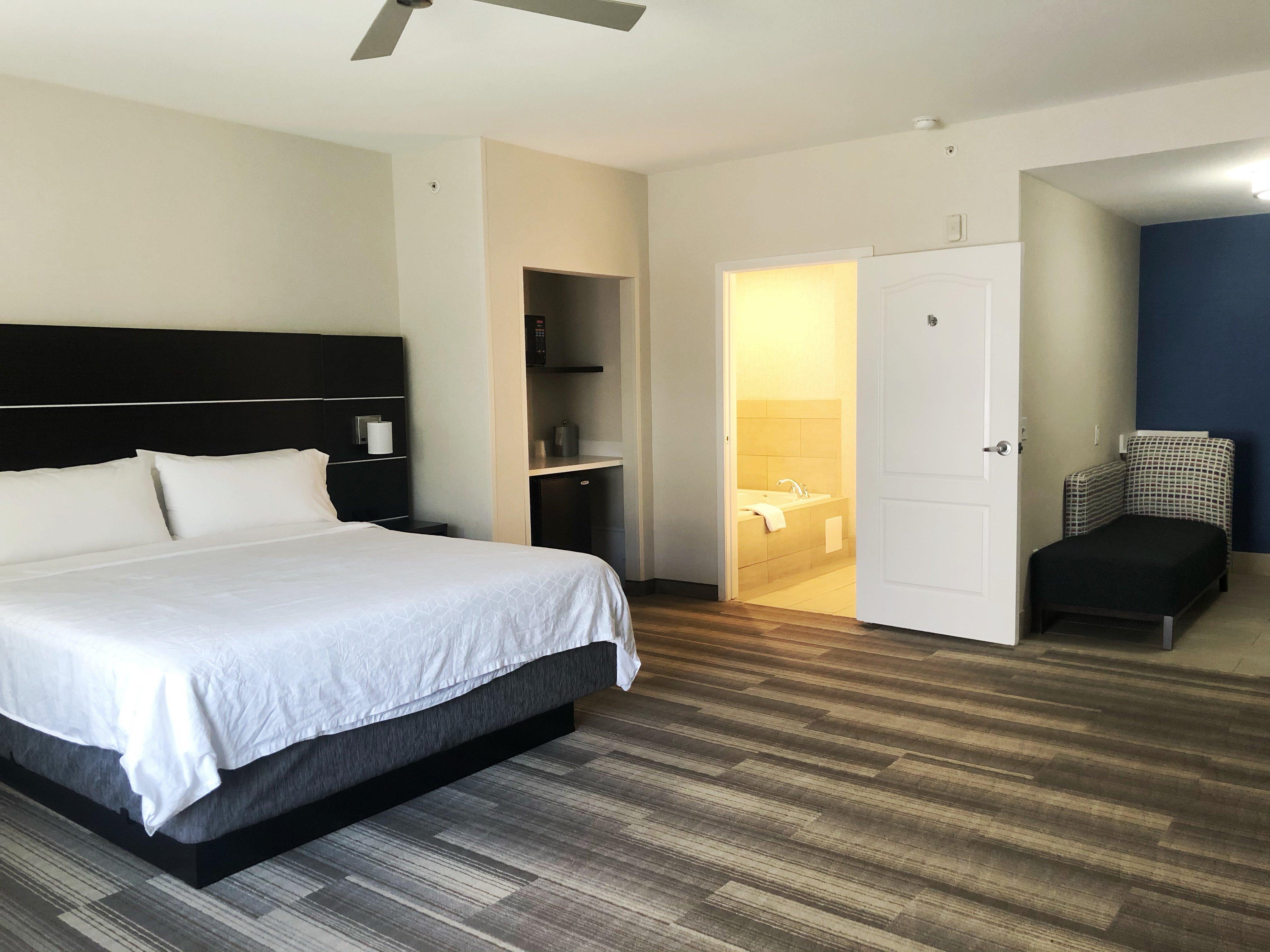 Holiday Inn Express Hotel & Suites El Dorado Hills By Ihg Exterior photo